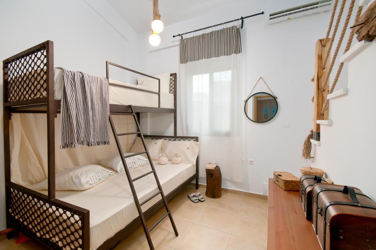 Seathon Seafront Beach Villa In Kalamitsi Exterior foto